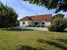 Maison 7 pièces avec piscine à 8 min de Nuits-Saint-Georges