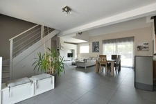 Maison 7 pièces avec piscine à 8 min de Nuits-Saint-Georges