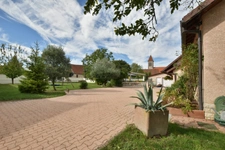 Maison ancienne de caractère au cœur de Flagey-Échézeaux, entre Gevrey-Chambertin et Nuits-Saint-Georges