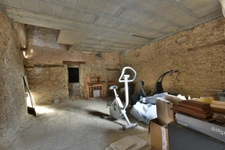 HAUTES COTES – Maison ancienne de caractère avec dépendances, terrasse et jardin clos