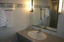 À VENDRE – HÔTEL-RESTAURANT Murs et Fonds de commerce 67210 OBERNAI