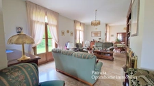 Maison bourgeoise avec grand jardin au coeur de la campagne