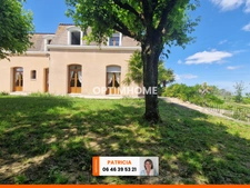 Maison bourgeoise avec grand jardin au coeur de la campagne
