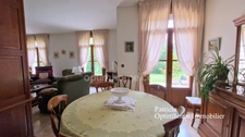 Maison bourgeoise avec grand jardin au coeur de la campagne