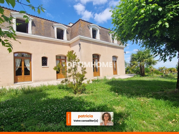Maison bourgeoise avec grand jardin au coeur de la campagne