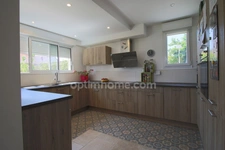 Maison dominante T6 146m2 