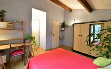 Maison 5p, 109m2, plain-pied 85m2+24m2 à l’étage, terrain 484m2, garage.