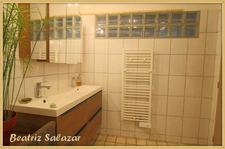 Appart T4 96m2, 3 chambres, balcon, cave, faibles charges.