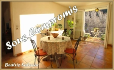 Appart T4 96m2, 3 chambres, balcon, cave, faibles charges.