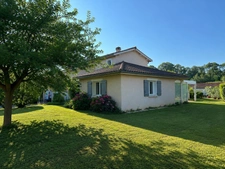 Maison familiale avec piscine au cœur de Savigneux (01480)