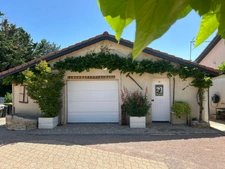 Maison plain-pied, jardin, garage