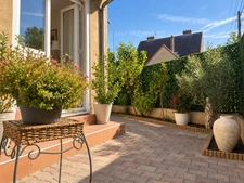MAISON ANCIENNE T5 AVEC VÉRANDA - JARDIN PRIVATIF 