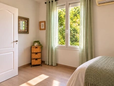 MAISON ANCIENNE T5 AVEC VÉRANDA - JARDIN PRIVATIF 