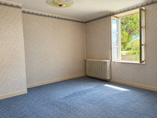 MAISON ANCIENNE 120 M² A RÉNOVER + ANNEXE 108 M²