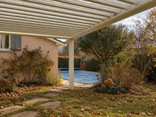 Savigneux – Maison familiale atypique avec piscine, jardin et 5 chambres !