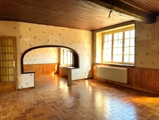 Grande maison de famille avec dépendances