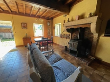 Maison de campagne à fort potentiel.