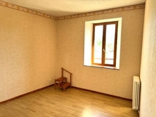 Grande maison de famille avec dépendances