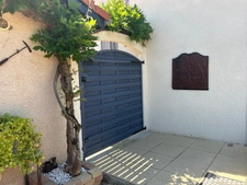 Maison plain-pied, jardin, garage
