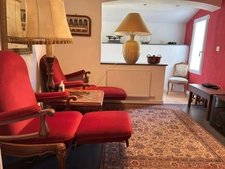 Maison familiale avec piscine au cœur de Savigneux (01480)