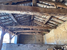 Ancien corps de ferme à rénover