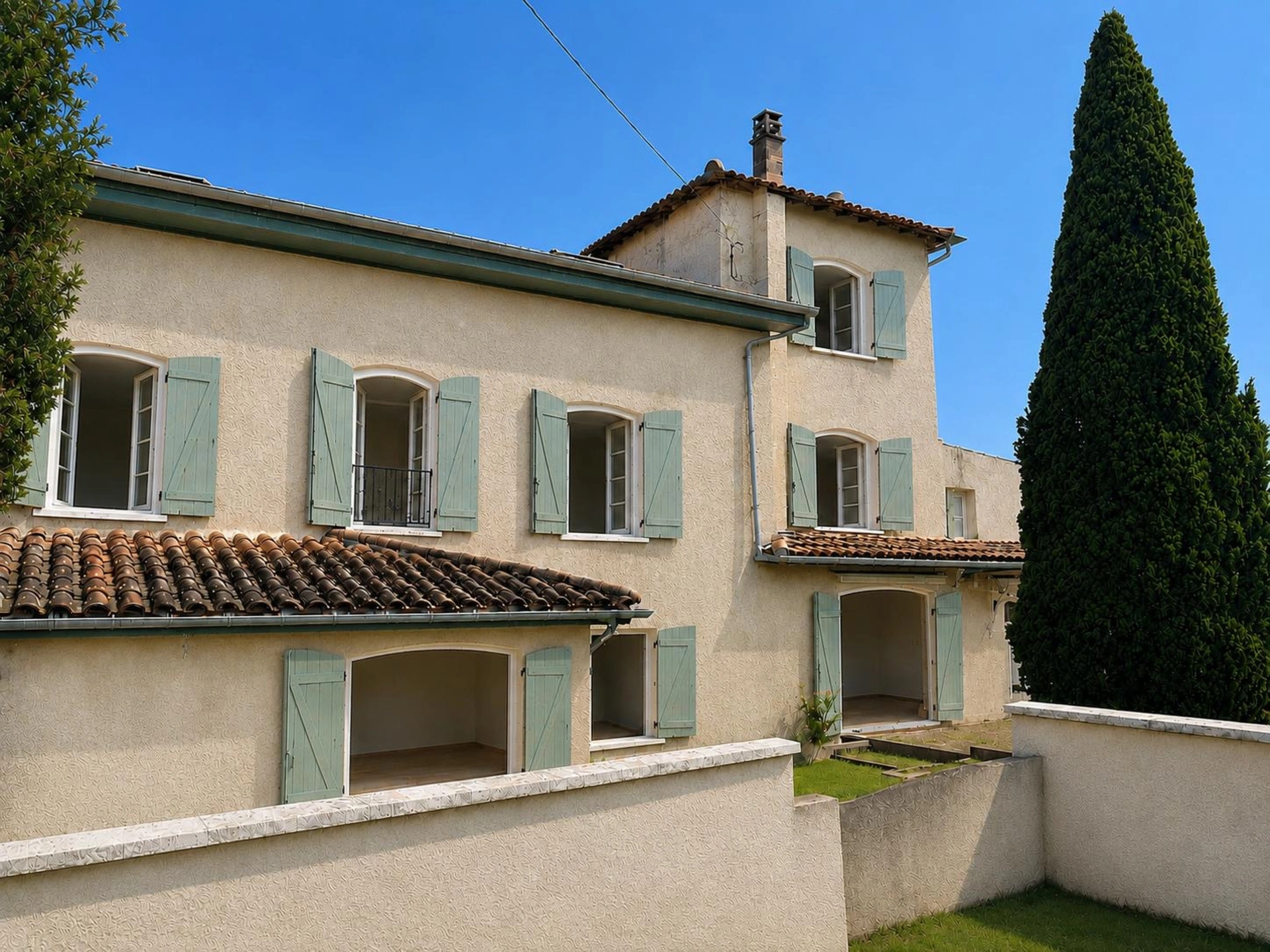 Maison 7 pièces 290 m² · à Fareins · 290 m² · 400 000 €