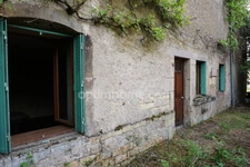Maison des années 1700 en pierres et ses dépendances à MEURCOURT (70)