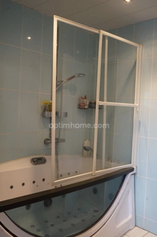 Maison spacieuse, 3 grandes chambres et garage double