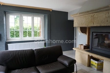 Maison spacieuse avec 3 grandes chambres et garage double dans secteur très calme