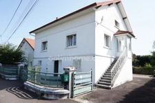 Maison de 143 m², 6 pièces à LURE sur joli terrain clos