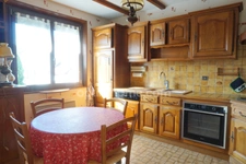 Maison à vendre 6 pièces, de 155 m², dont 4 chambres, VESOUL district (70)