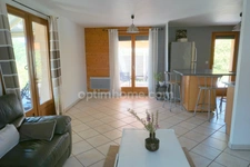 Maison à vendre avec 4 chambres, véranda et garage double à 8 km de Rioz 