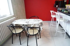 Maison spacieuse, 3 grandes chambres et garage double