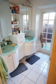 Maison spacieuse, 3 grandes chambres et garage double