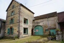 Maison des années 1700 en pierres et ses dépendances à MEURCOURT (70)