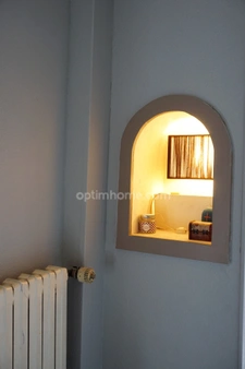 Maison spacieuse avec 3 grandes chambres et garage double dans secteur très calme