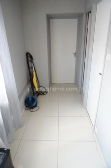 Maison spacieuse avec 3 grandes chambres et garage double dans secteur très calme
