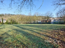 Lanta – Terrain constructible de 1 067 m² –  Environnement calme et résidentiel