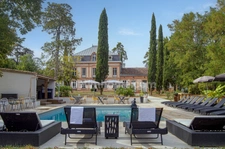TOULOUSE SUD-EST - CHATEAU XVIIIe RENOVE - 680 m² - PARC 14000 m² - CALME - PISCINE - CHAMBRES D'HOTES 