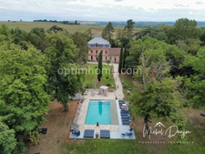 TOULOUSE SUD-EST - CHATEAU XVIIIe RENOVE - 680 m² - PARC 14000 m² - CALME - PISCINE - CHAMBRES D'HOTES 