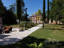 TOULOUSE SUD-EST - CHATEAU XVIIIe RENOVE - 680 m² - PARC 14000 m² - CALME - PISCINE - CHAMBRES D'HOTES 