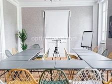 TOULOUSE SUD-EST - CHATEAU XVIIIe RENOVE - 680 m² - PARC 14000 m² - CALME - PISCINE - CHAMBRES D'HOTES 