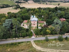 TOULOUSE SUD-EST - CHATEAU XVIIIe RENOVE - 680 m² - PARC 14000 m² - CALME - PISCINE - CHAMBRES D'HOTES 