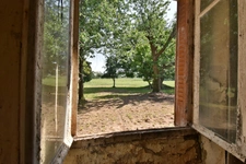 maison à rénover avec hangars sur 5,2 hectares