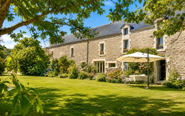 Maison à vendre 9 pièces COLPO (56)
