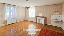 A vendre Maison en pierre de 9 pièces 180 m² avec dépendances de 880 m² sur terrain de 3692 m² (71100)