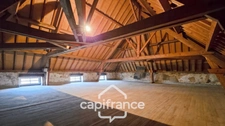 A vendre Maison en pierre de 9 pièces 180 m² avec dépendances de 880 m² sur terrain de 3692 m² (71100)