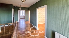 A vendre Maison en pierre de 9 pièces 180 m² avec dépendances de 880 m² sur terrain de 3692 m² (71100)