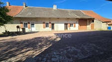 Maison en pierre de 139 m² avec dépendances- terrain de 2308 m² - Proche de Chalon-sur-Saône (Saône et Loire)