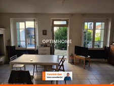 Un ensemble : De deux maisons  d'habitations sur 4200m2